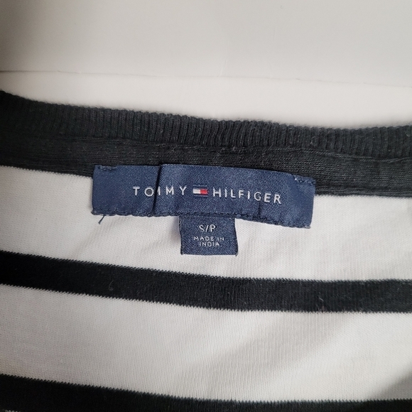 Tommy Hilfiger Black And White Striped Top NWOT - Picture 7 of 12